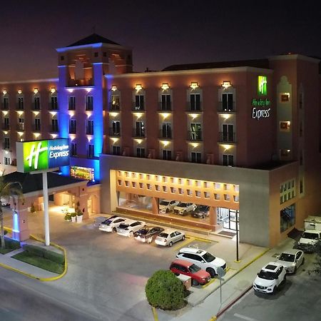 Holiday Inn Express Torreon By Ihg Экстерьер фото