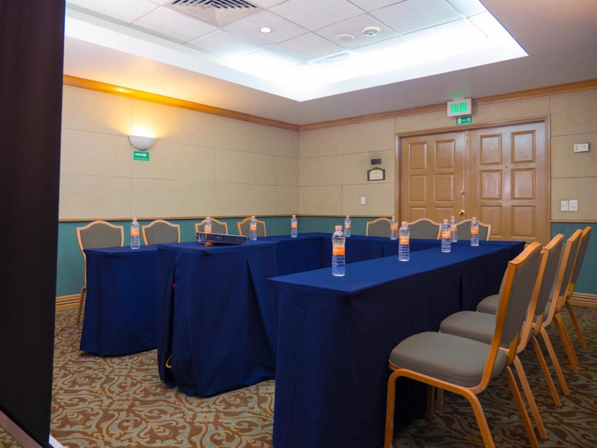 Holiday Inn Express Torreon By Ihg Экстерьер фото
